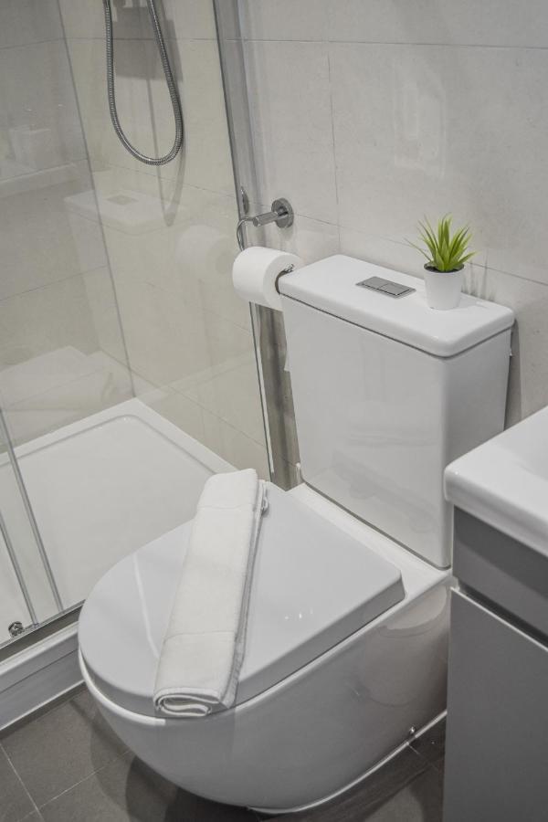 Morland Apartments - Hornchurch Londres Extérieur photo