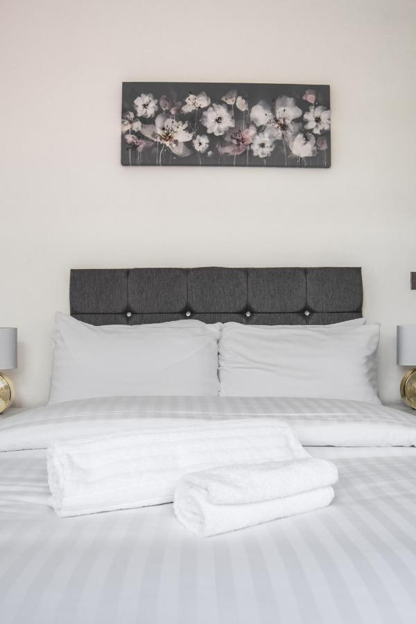 Morland Apartments - Hornchurch Londres Extérieur photo